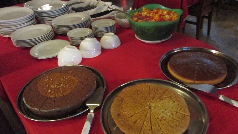 desserts-at-friday-night