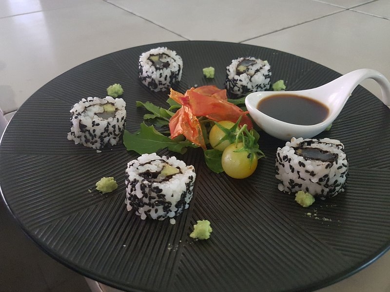 california-roll-au-saumon.jpg