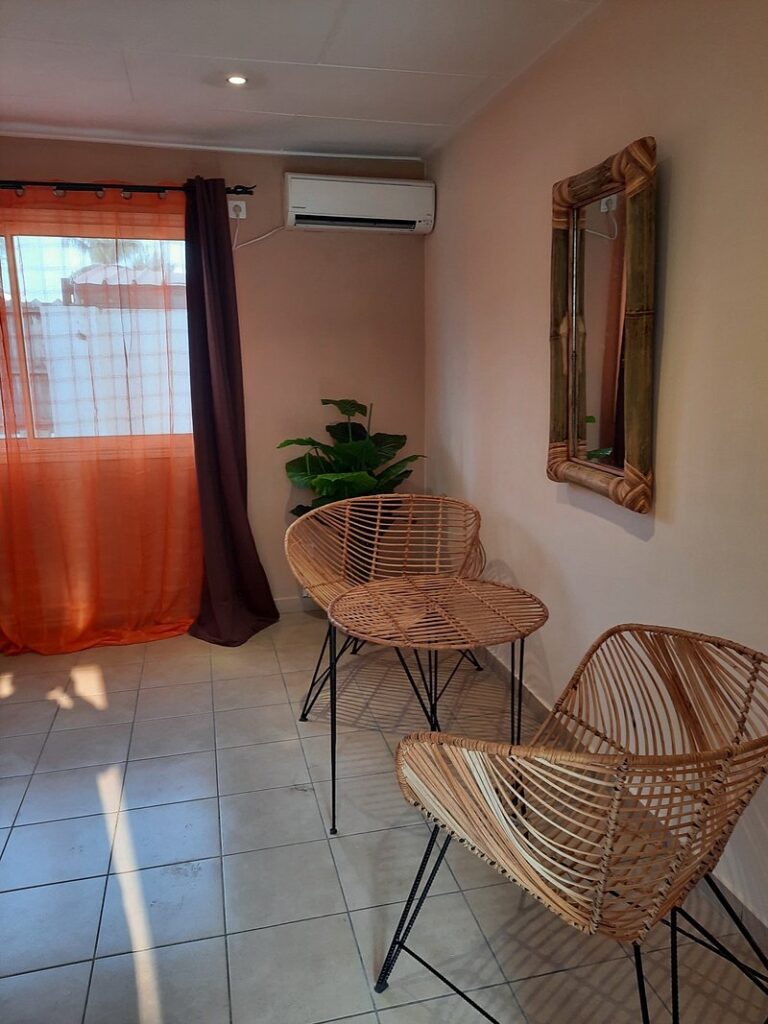 call-066602600-for-details.jpg