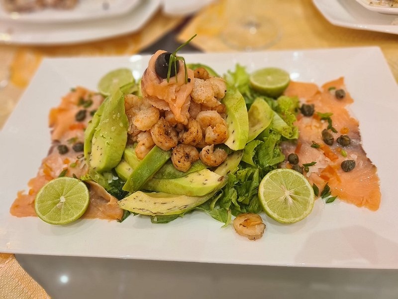 salade-avocat-saumon-1.jpg