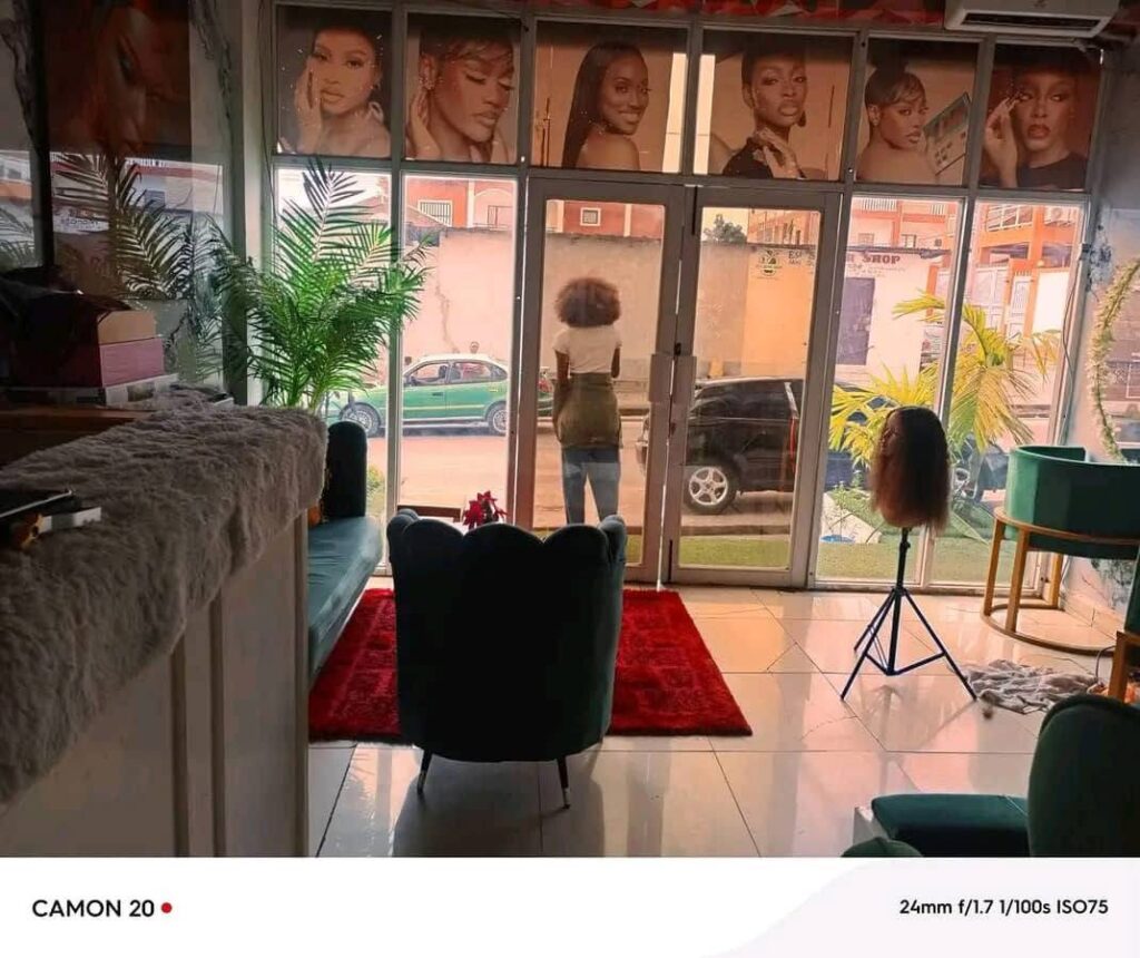 LOCAL COMMERCIAL À LOUER